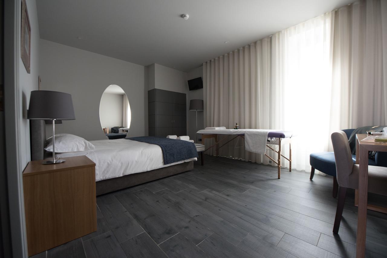 8 Villas Hotel ซานโตชีร์โซ ภายนอก รูปภาพ